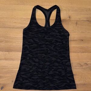 Lululemon black camo tank top